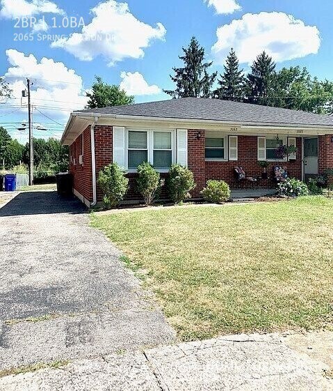 Primary Photo - 2065 Spring Station Dr