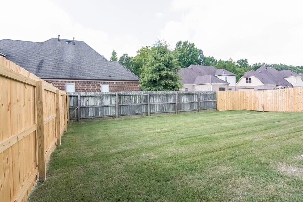 Building Photo - 9435 Darren Cir S