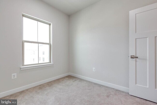 Building Photo - 149 Lyons Crk Dr