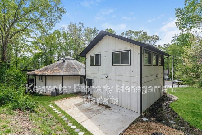 Building Photo - 153 Learner Ct