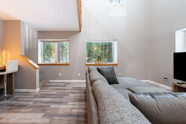 Building Photo - Secluded 2 Bed, 1 Bath Home with Carport, Oil Heat included!