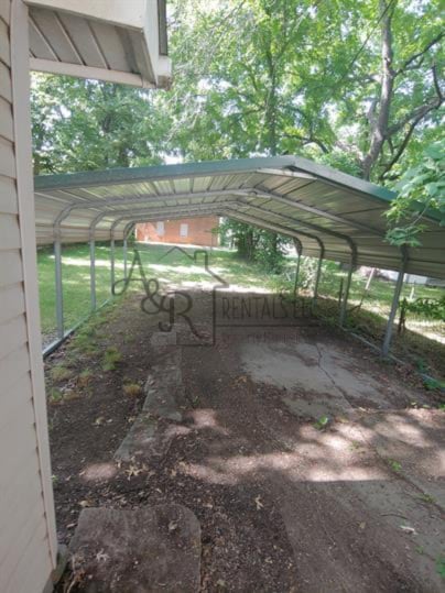 Building Photo - 416 W Forest St