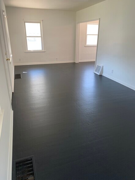 Living Room - 849 S Newton Ave