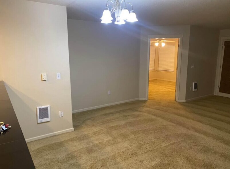 Building Photo - 6298 SW Grand Oaks Dr