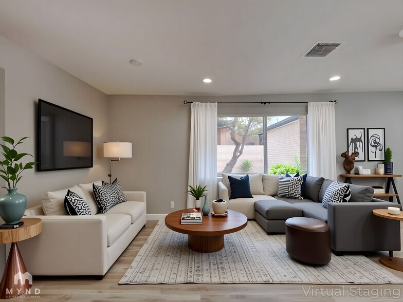 Building Photo - 3112 E Vegas Valley Dr