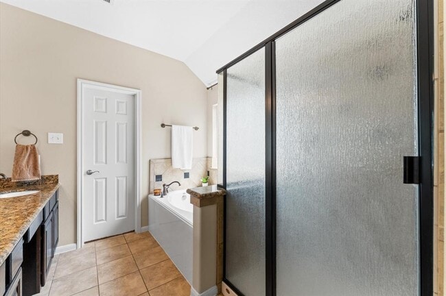 Building Photo - 406 Oak Stream Dr