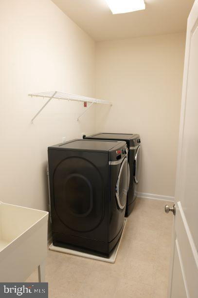 Building Photo - Stylish Townhome Living in Desirable Ashburn Community