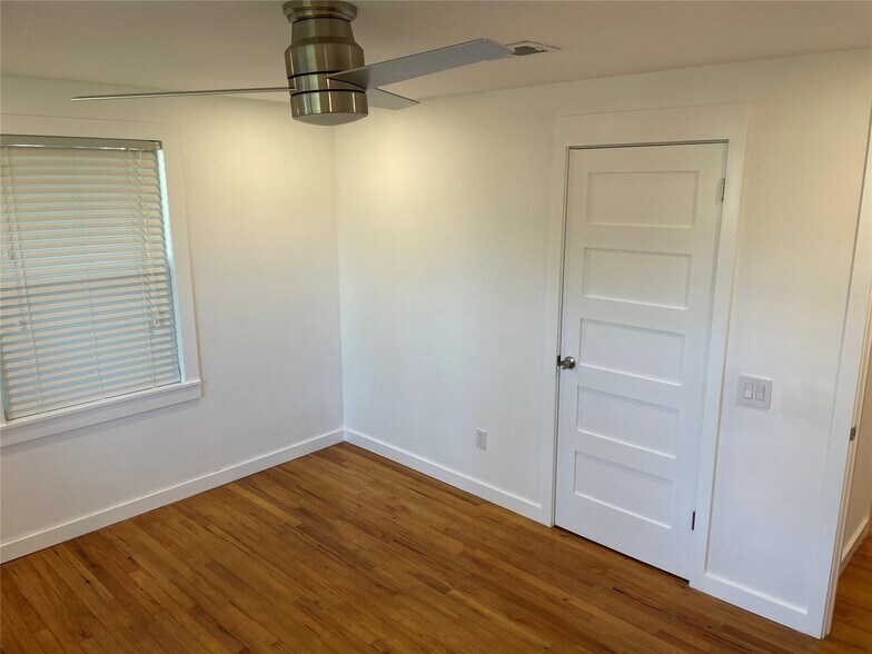 Building Photo - 2826 Amelia Rd