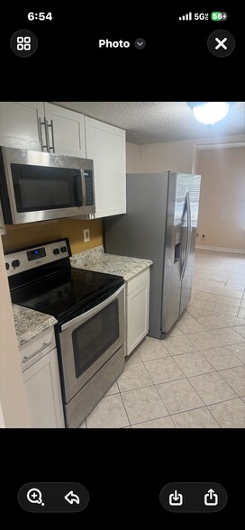Building Photo - 9529 Kimberly Lynn Cir
