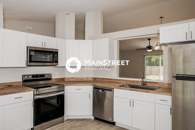 Building Photo - 3 Bedroom Pet-Friendly Home in PALM BAY, FL with Main Street Renewal