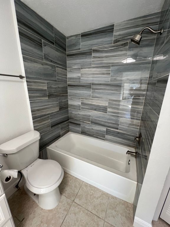 Building Photo - 710 Bayou Ave