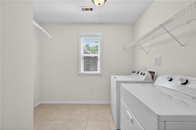 Building Photo - 1020 Kendall Grove Ct