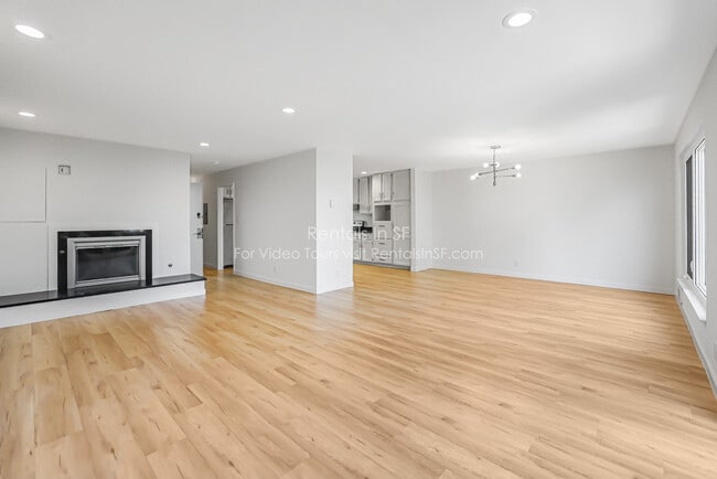Building Photo - 1347 3rd Ave