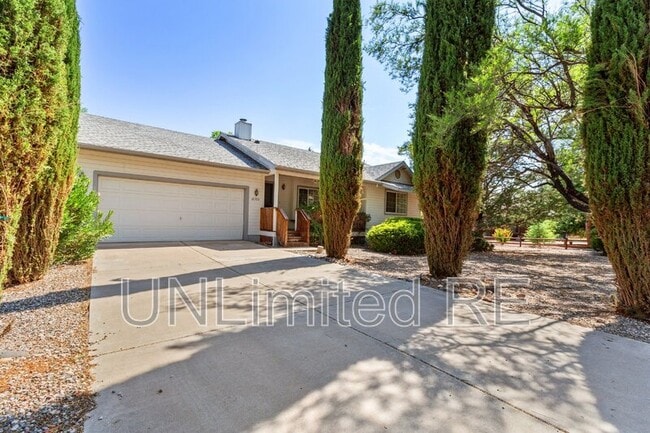 Building Photo - 10305 E Oak Creek Valley Dr