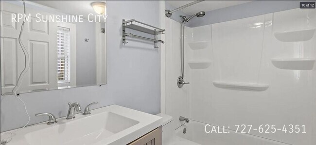 Building Photo - 1115 Highland St N