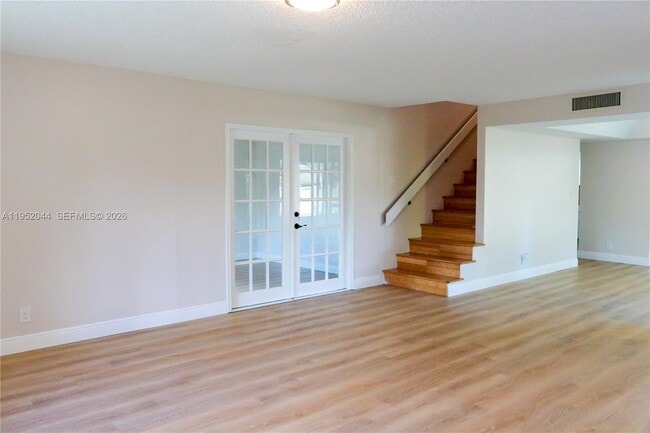 Building Photo - 8320 SW 39th Ct