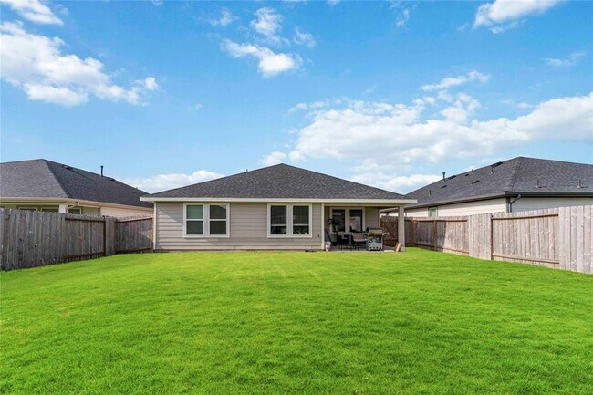Building Photo - 31710 Carlisle Cv Ct
