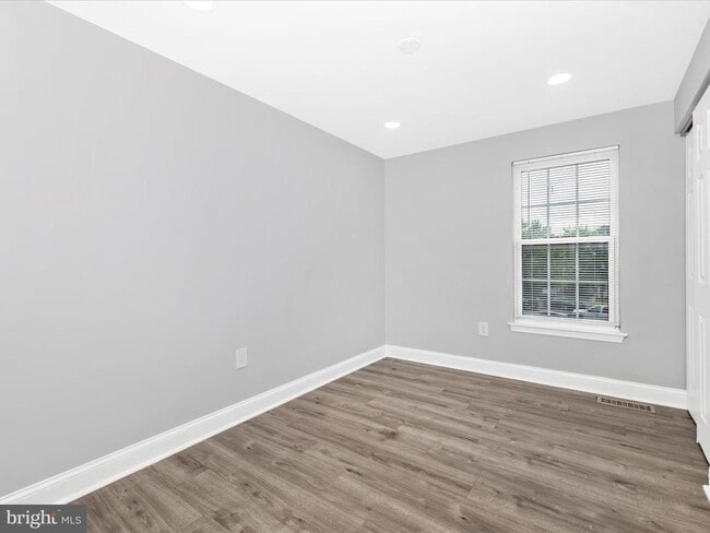 Building Photo - 13114 Thackery Pl