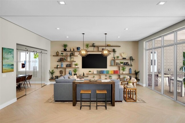 Building Photo - 3055 W 16th Ave