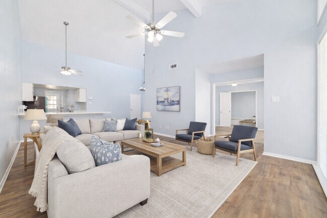 Building Photo - 17 April Point Dr N