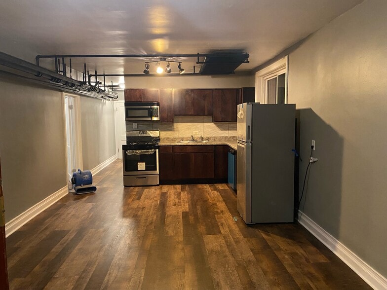 Open concept kitchen living room - 8425 S Marquette Ave