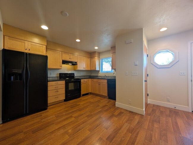 Primary Photo - Beautiful 2-Bedroom, 2.5-Bath Condo Near A...