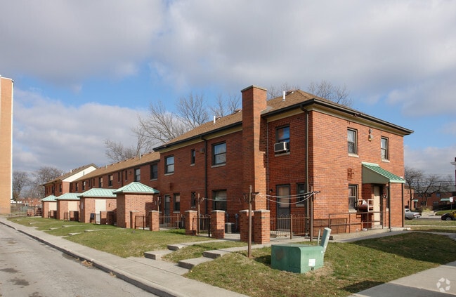 Building Photo - 277 N Champion Ave