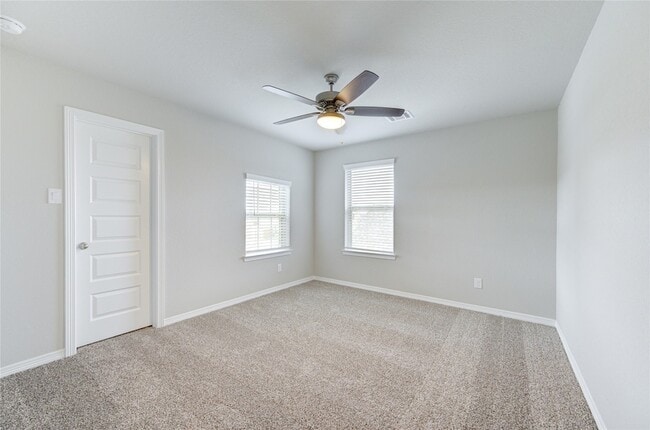 Building Photo - 821 Laguna Grn Ln