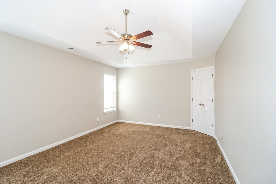 Building Photo - 90 Oakridge Cove