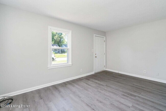 Building Photo - 2637 Olive St