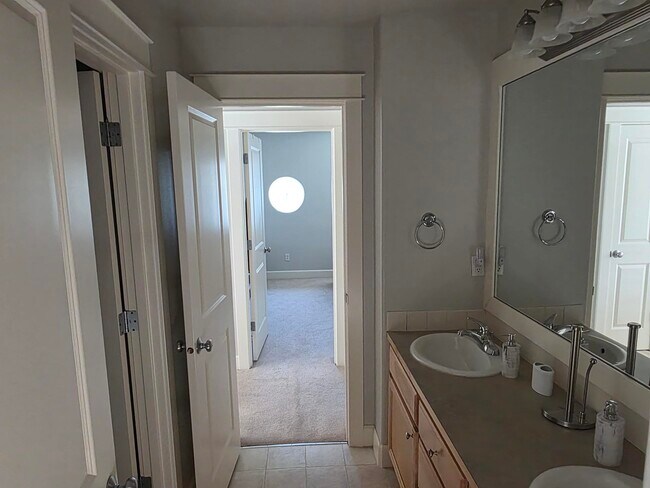 Building Photo - 540 Wilderness Peak Dr NW
