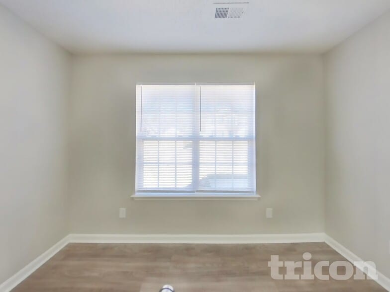 Building Photo - 3428 Nevin Brook Rd