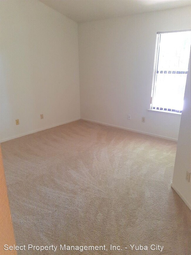 Building Photo - 5795 Springview Dr