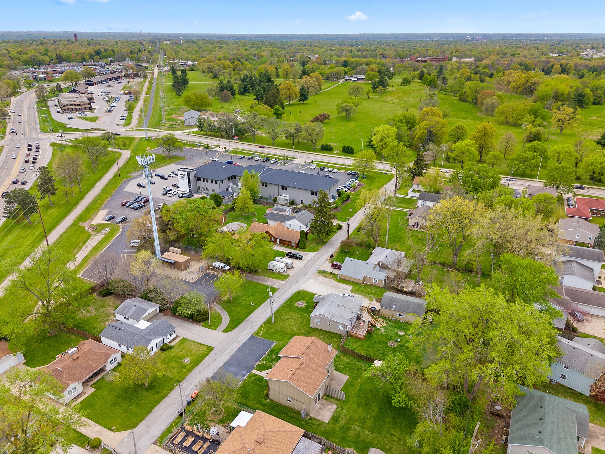 Building Photo - 6207 N Northmoor Ct