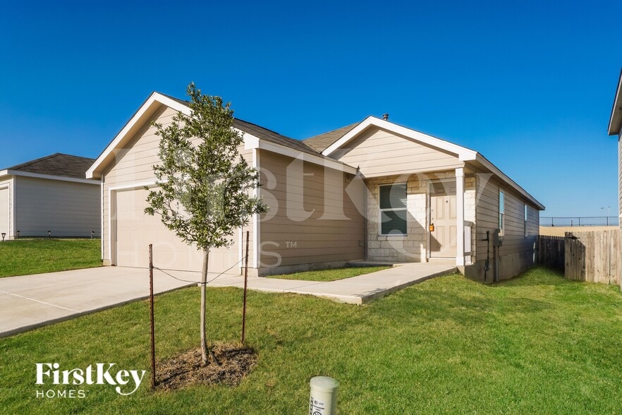 Building Photo - 5163 Fowler Crst