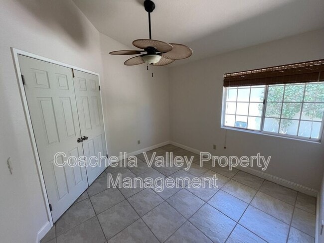 Building Photo - 43851 Vía Granada