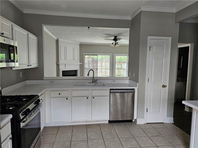 Building Photo - 4645 Valais Ct
