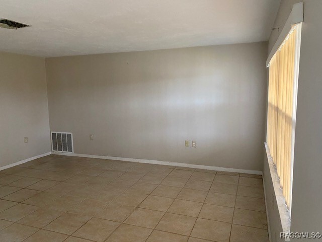 Building Photo - 287 W Casurina Pl