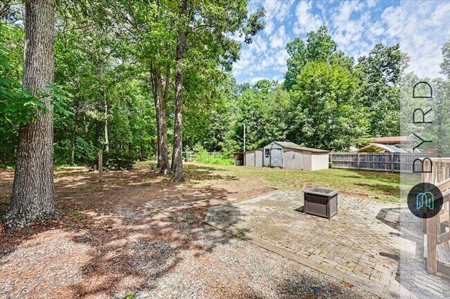 Building Photo - 5961 Sara Kay Dr