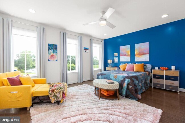 Building Photo - 609 Angelfish Wy