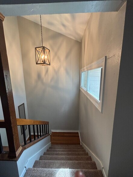 Building Photo - 3004 Ironwood Dr