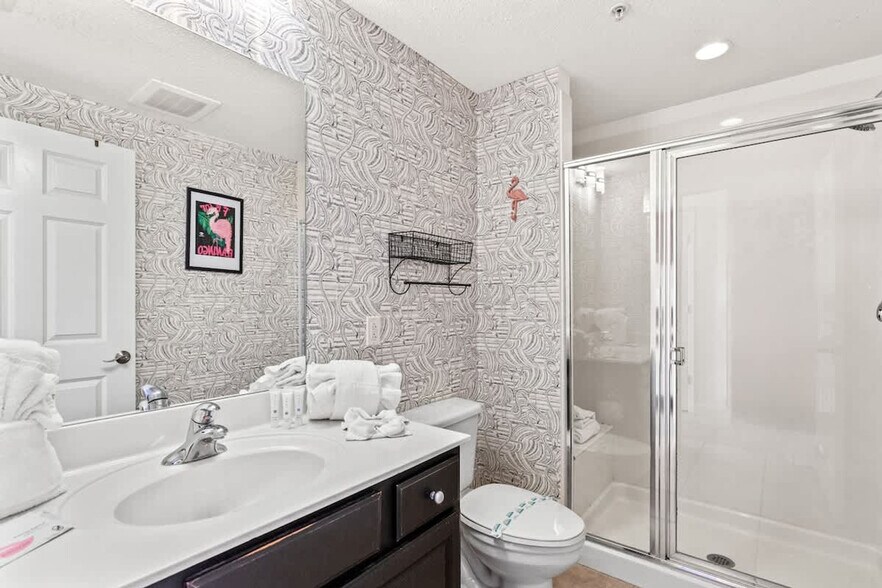 Building Photo - 5115 Gulf Dr