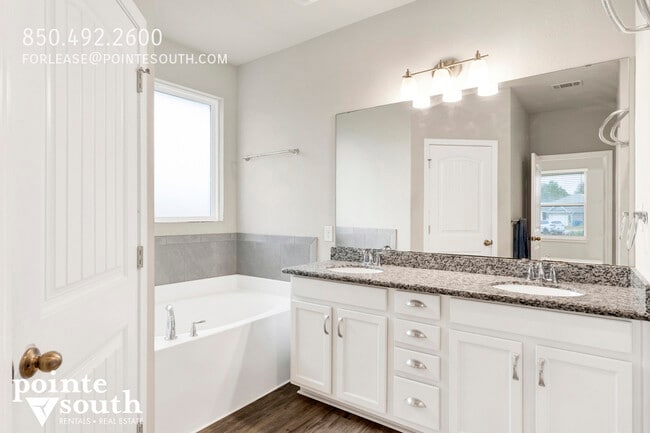 Building Photo - 7014 Shallow Brook Ct