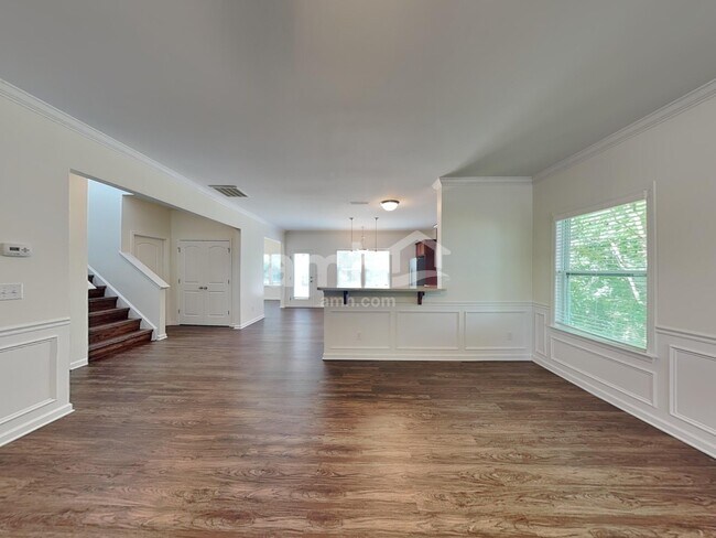 Building Photo - 3268 Saddlebrook Dr