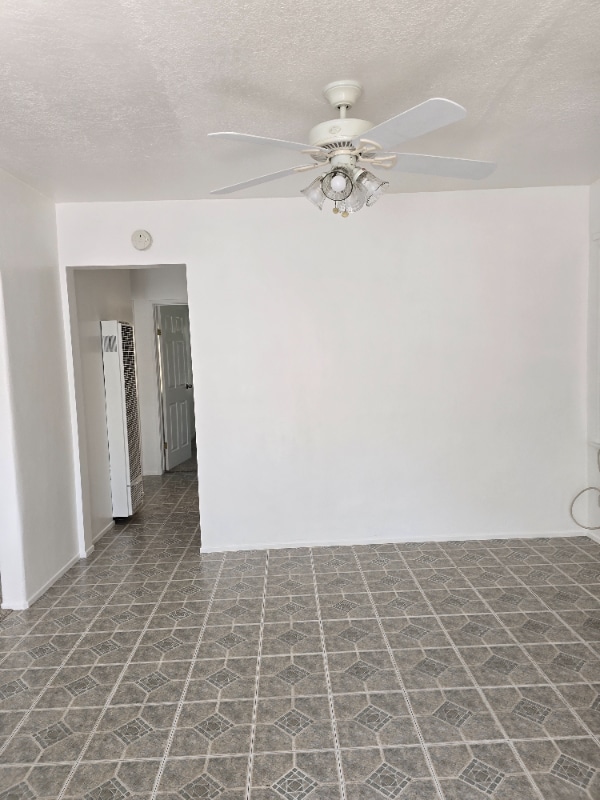 Building Photo - 925 W Mirada Rd