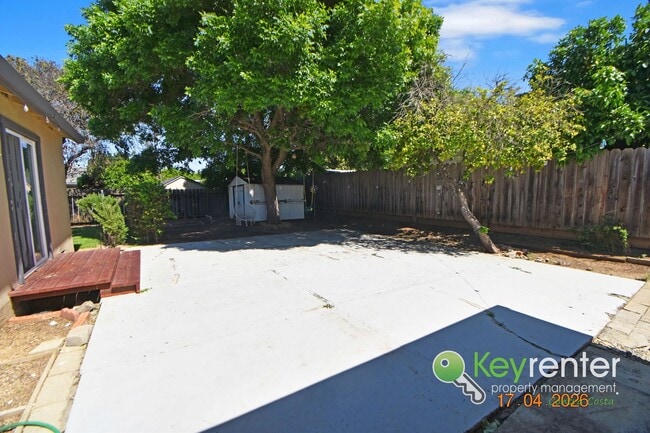 Building Photo - Renovated 4 Bedroom Home with Gourmet Kitchen & Lush Backyard in Concord