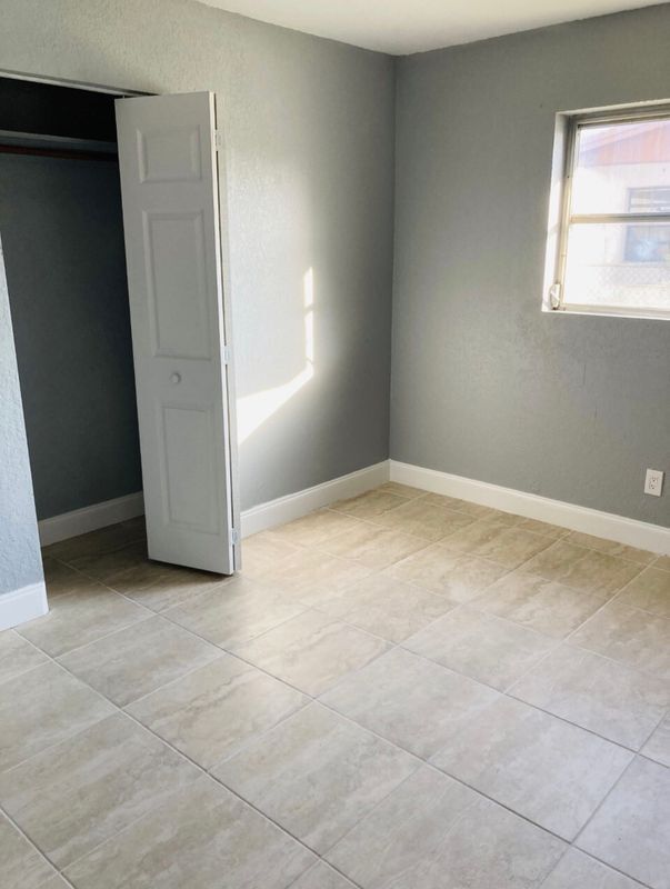 Building Photo - 1278 NW 31st Way