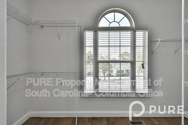 Building Photo - 4 Hunters Pond Dr