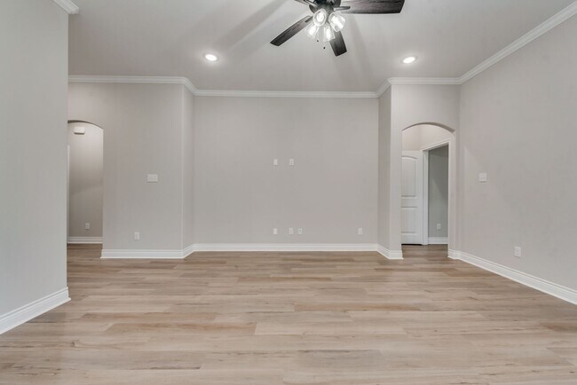 Building Photo - A must see New Build home in Greenville!