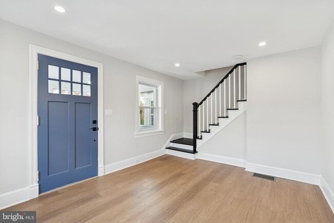 Building Photo - 2110 Bellemead Ave